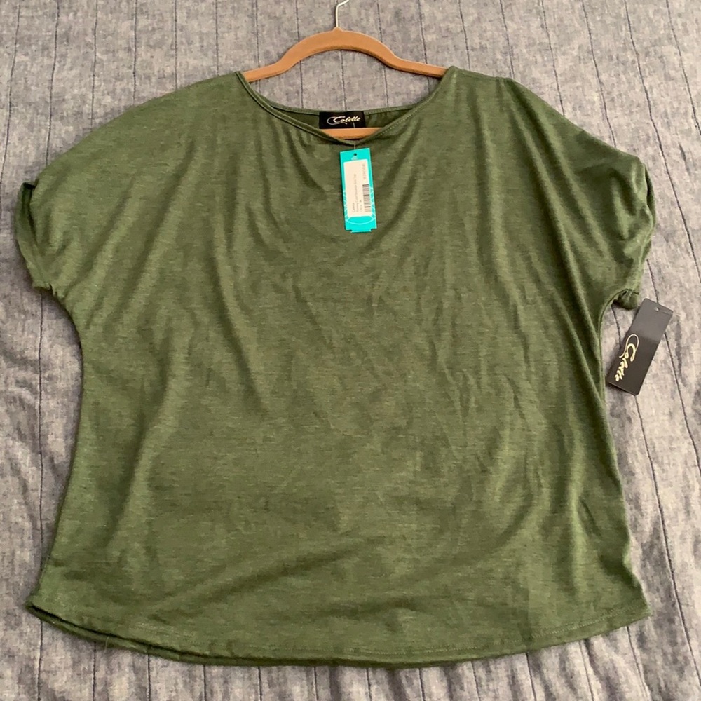 Romey Cold Shoulder Knit Top